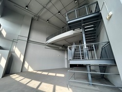 Carros Centre (D25), Warehouse #634609221